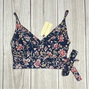 BOG Collective Women’s Size Small Floral Print Cropped Crop Tank Top Blue